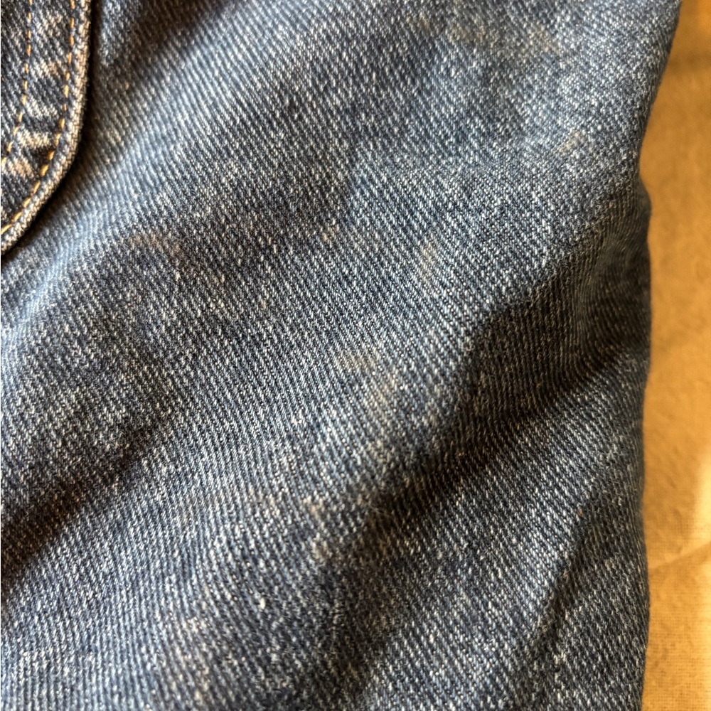 Carhartt “Southwest Look” Washed Denim Blanket-Lined Chore Coat (CB1003) - Picture 6 of 16